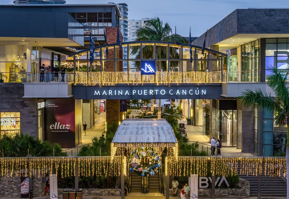 Puerto Cancún Mall